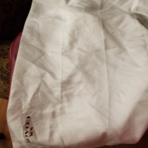 Beautiful  Xtra Large Coach Burgundy Handbag - Picture 7 of 8